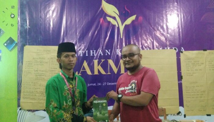 Ex Ketua PAC IPNU Dander Sampaikan Materi Kepemimpinan di Lakmud