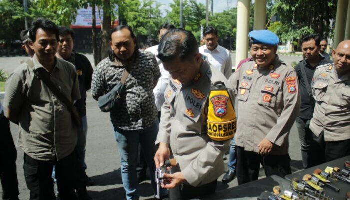 Polres Nganjuk Gelar Pemeriksaan Senpi Untuk Penertiban dan Inventarisasi