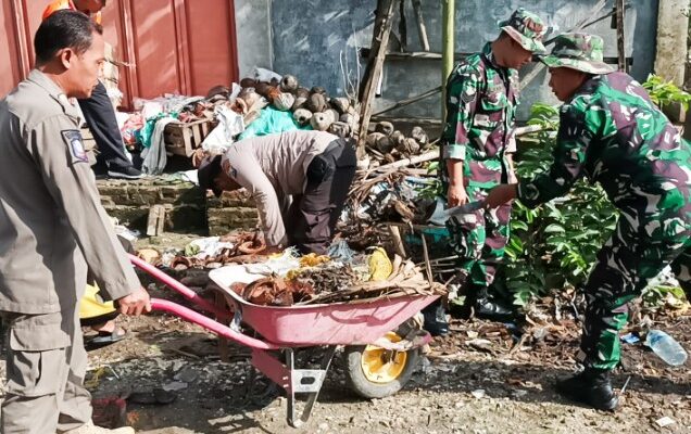 Kodim Bojonegoro Serentak Gelar Karya Bakti di 28 Lokasi Menyambut Hari Juang TNI Angkatan Darat 2024