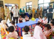 Dukung Pendidikan Usia Dini, Pj. Wali Kota Batu Berikan Ini