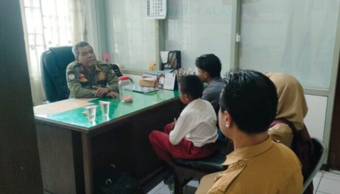 Satpol PP Bojonegoro Gelar Operasi Sayang untuk Tertibkan Pelajar