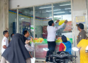 Pemkab Bojonegoro Pasang Stiker Toko Modern Berjejaring, Tanda Lengkap Kantongi Izin