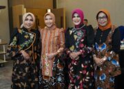 Dekranasda Bojonegoro Memperagakan Wastra Batik Sukmaswasti