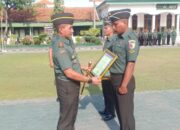 Tradisi Pelepasan Anggota Kodim Lamongan yang Pindah Satuan, Tanamkan Rasa Kebanggaan