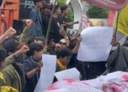 10 Tuntutan Dari Mahasiswa Yang Demo di Gedung DPRD Jawa Timur
