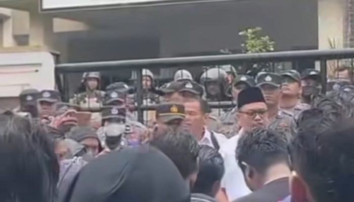 Demontrasi, Aspirasi Mahasiswa dan Revisi APBD Kabupaten Lamongan