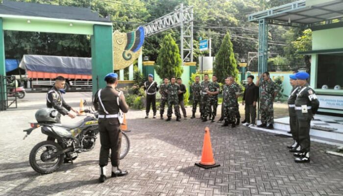 Kodim Lamongan Mengadakan Sosialisasi dan Praktik Berkendara di Lingkungan TNI Angkatan Darat oleh Subdenpom V/2-3 Lamongan