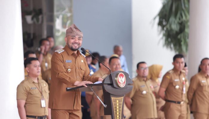 Wakil Wali Kota Batu Heli Suyanto Pimpin Apel Perdana