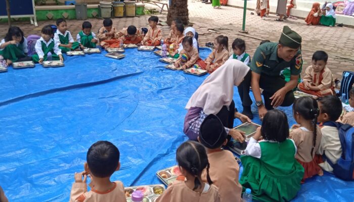 TNI Turut Andil dalam Sukseskan Program Makan Bergizi Gratis di Lamongan