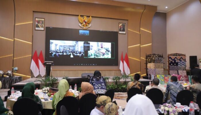 Dari Akmil Magelang, Wali Kota Batu Ikut Serta dalam Musrenbangcam Batu Secara Daring