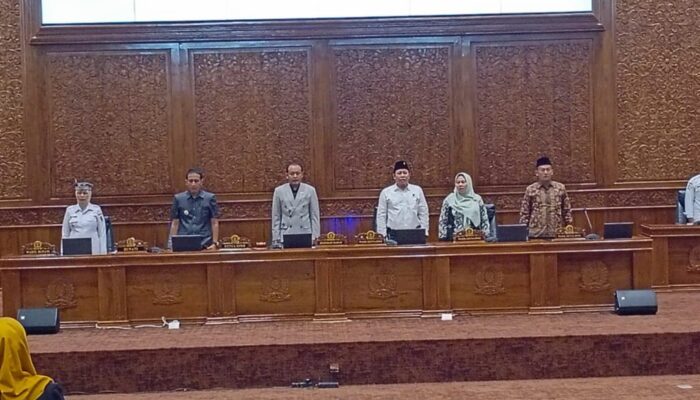 Rapat DPRD Bojonegoro, Penyampaian Penjelasan Nota Bupati Raperda Dana Abadi Pendidikan Daerah
