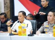 Satgas Pangan Polda Jatim Bongkar Kecurangan Minyak Goreng di Pasar Wonokromo