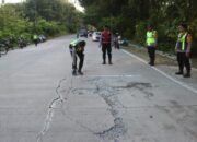 Kapolres Bojonegoro Turun Langsung, Sisir Jalan Rusak Demi Mudik Aman