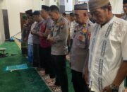 Ramadan Penuh Berkah, Kapolres Nganjuk Ajak Jajaran Tarawih Bersama di Masjid Al-Ikhlas