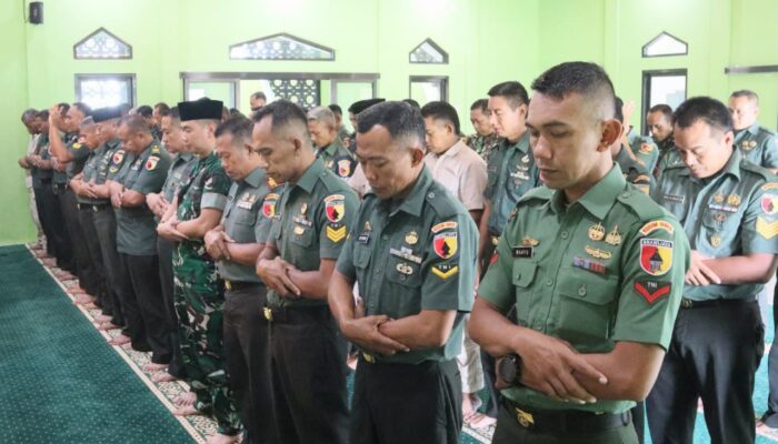Kodim Bojonegoro Gelar Salat Gaib untuk 3 Pahlawan Polri