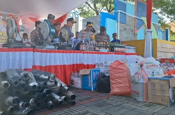 Gebrakan Polres Lamongan: Ribuan Liter Miras dan Knalpot Brong Lenyap di Alun-Alun