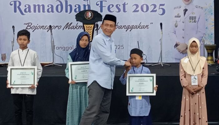 Ramadhan Penuh Berkah di Tambakrejo, Bupati Bojonegoro Dukung Penuh UMKM Lokal