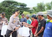 Kediri Kota: Sentuhan Ramadan di TPA Pojok, Kapolres Bagi Berkah untuk Para Pemulung