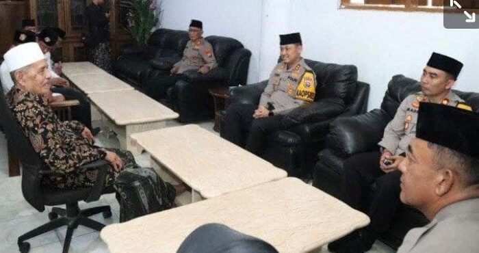 Jalin Silaturahmi, Kapolres Lamongan Kunjungi Pesantren Sunan Drajat di Bulan Ramadan