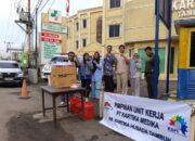 PUK SP FARKES R-KSPI RS Kartika Husada Tambun Berbagi Takjil kepada Masyarakat