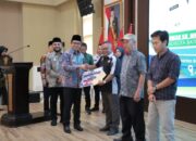 Pemkot Batu Salurkan Bantuan Sosial untuk Pengemudi Transportasi Umum