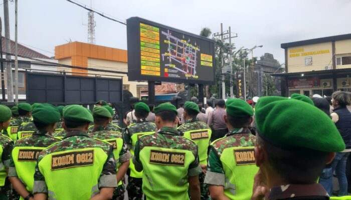Pemeriksaan Keamanan Pos Pelayanan Mudik 2025 Oleh Dandim Lamongan