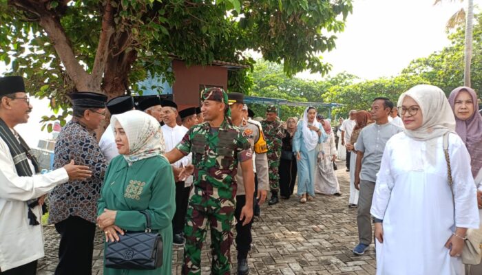 Meriahnya Festival Kupatan di Tanjung Kodok, Lamongan