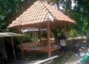 Pembangunan Pos Kamling Desa Donan Progres 99 Persen