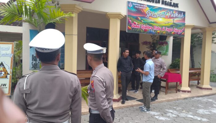 Polres Nganjuk Kerahkan Ratusan Personel untuk Amankan Ibadah Jumat Agung