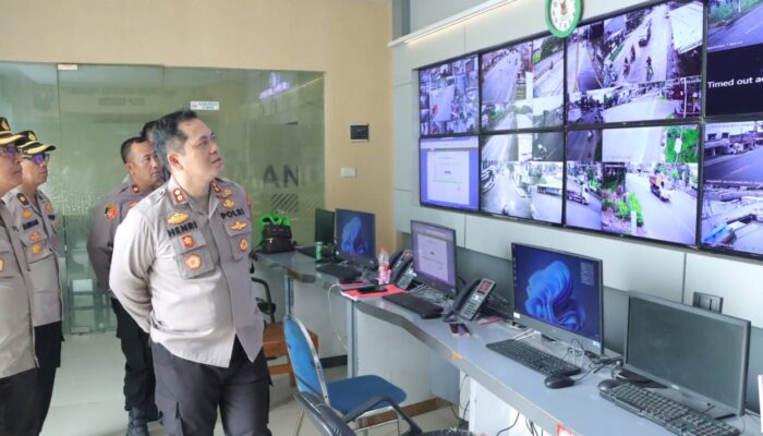 Libur Panjang, Kapolres Nganjuk Pastikan Layanan Optimal dan Keamanan Maksimal Lewat Command Center