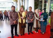 Peringati Hari Kartini, Ketua TP PKK Kota Batu Pimpin Apel Penuh Semangat dan Warna Budaya