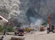 Tambang Gunung Kuda Cirebon Longsor 14 Orang Tewas Tertimbun