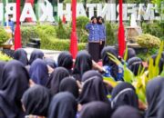 Pemkab Bojonegoro Rayakan Hardiknas 2025 dengan Penyerahan Beasiswa untuk Mahasiswa