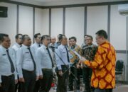 Gresik Resmi Lantik 17 Jurusita Pajak Daerah, Tagih Piutang Dengan Humanis