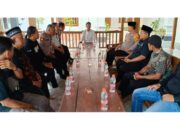 Kapolsek Balen dan BKP Sambangi Kades Pilanggede Jelang Haji