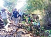 Cegah Bencana, Warga Sambongrejo Gotong Royong Bangun Bronjong