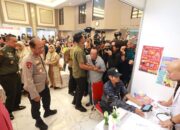 Tebar Manfaat, Baktikes Polda Jatim Sentuh Anak Stunting hingga Ojol