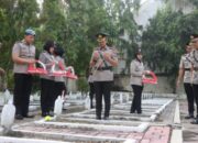 Polres Bojonegoro Ziarah ke TMP: Semangat Pahlawan, Spirit Bhayangkara