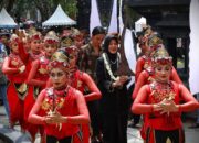 Tari Kayangan Api Memukau Pembukaan Festival Geopark Bojonegoro 2025