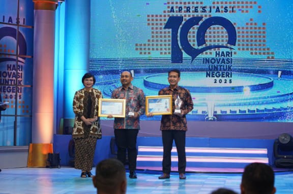100 Hari Pertama, Bupati Wahono Buktikan Aksi Nyata: Bojonegoro Diganjar Penghargaan