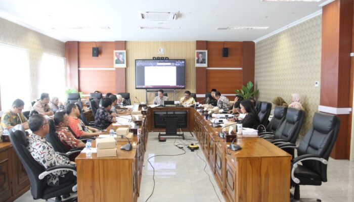 DPRD Bojonegoro Rapat Pansus II, Perda Pajak Direvisi