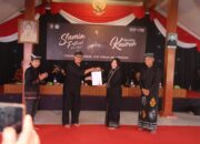 Festival Samin ke-9 Dihadiri Akademisi dan Serahkan Disertasi Tentang Samin Surosentiko