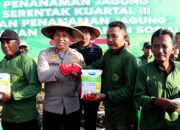 Polres Bojonegoro Turun Sawah, Tanam Jagung Demi Ketahanan Pangan