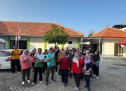 Jalan Santai Pegawai Dispussip Bojonegoro: Kompak Sehat Bahagia