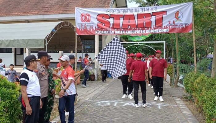 Ribuan Peserta Tumpah Ruah, Gerak Jalan di Kecamatan Balen Warnai Peringatan Kemerdekaan RI ke-80