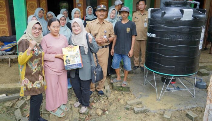Tak Perlu Galau Kekeringan, Warga Bojonegoro Kini Punya Penampung Hujan Sendiri
