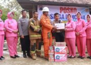 Kapolres Blora Bersama Bhayangkari Distribusikan Bantuan di Lokasi Bencana
