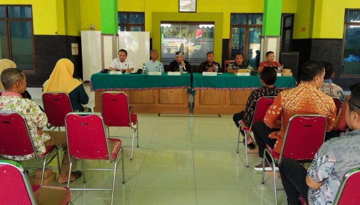 Kepala Desa se- Balen Bojonegoro Dapat Kuliah Hukum Langsung Dari Kejaksaan