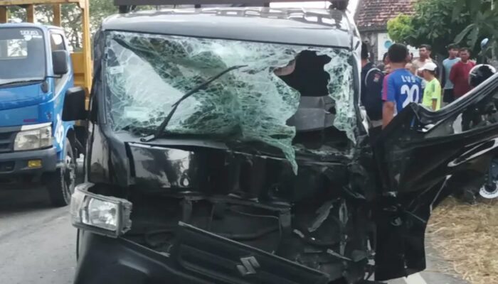 Jalan Raya Bojonegoro-Babat Makan Korban Lagi, 3 Kendaraan Adu Sakti