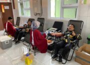 Dari Pegawai hingga Warga, Ramai-Ramai Ikut Donor Darah di RSUD Kepohbaru